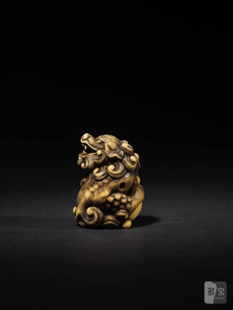 象牙彫根付 珠取獅子 銘「光春」 18世紀後期/19世紀前期 | NETSUKE EN IVOIRE REPRÉSENTANT UN SHISHI - 图10